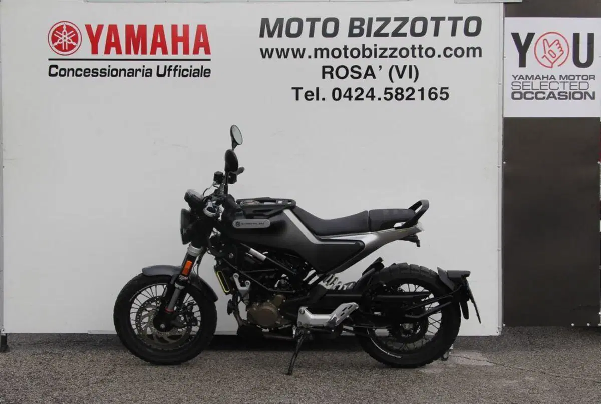 Husqvarna Svartpilen 125 (2021 - 23) (2)