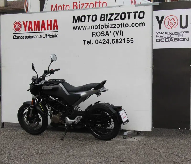 Husqvarna Svartpilen 125 (2021 - 23) (4)