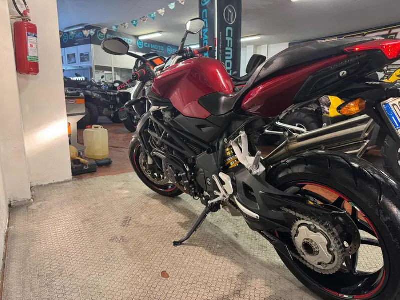 MV Agusta Brutale 920 (2011 - 12) (3)