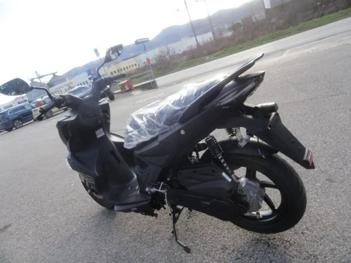 Kymco Super 8 50 R (2022 - 26) (7)