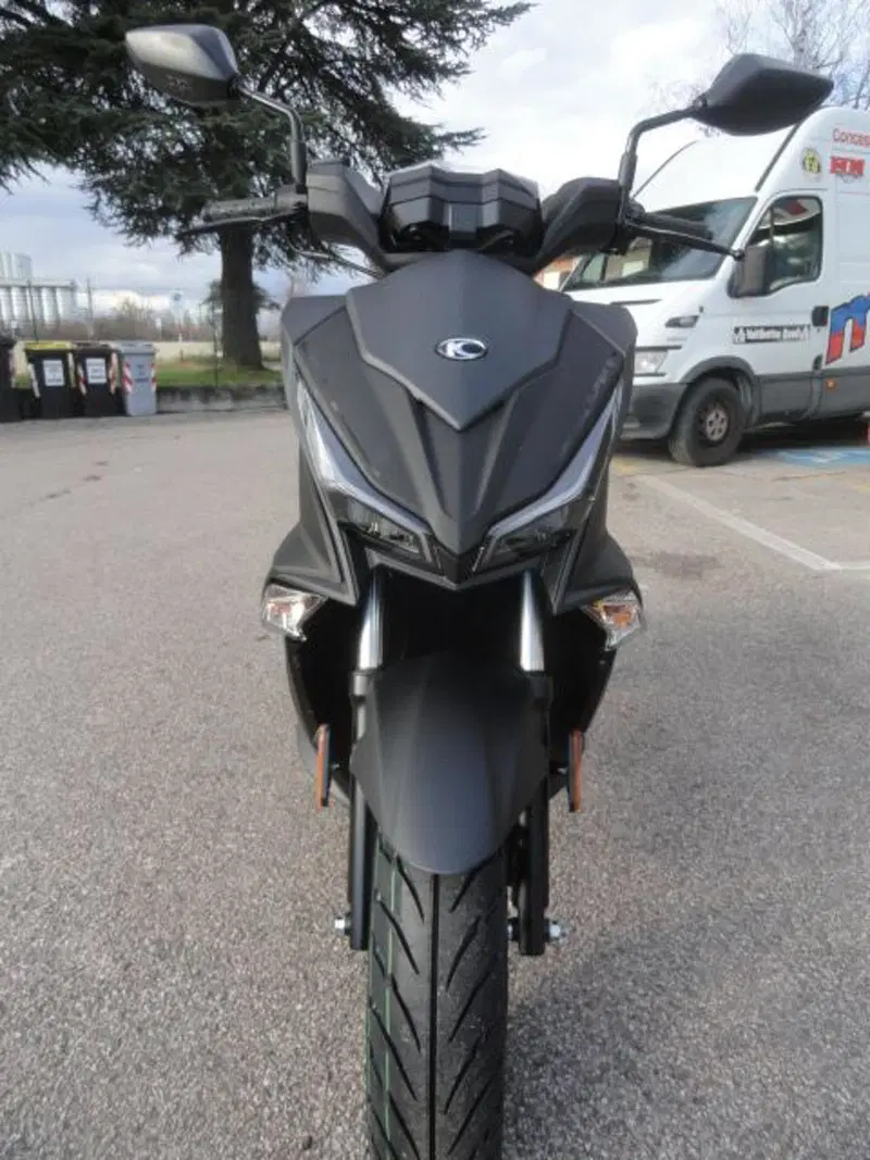 Kymco Super 8 50 R (2022 - 26) (3)