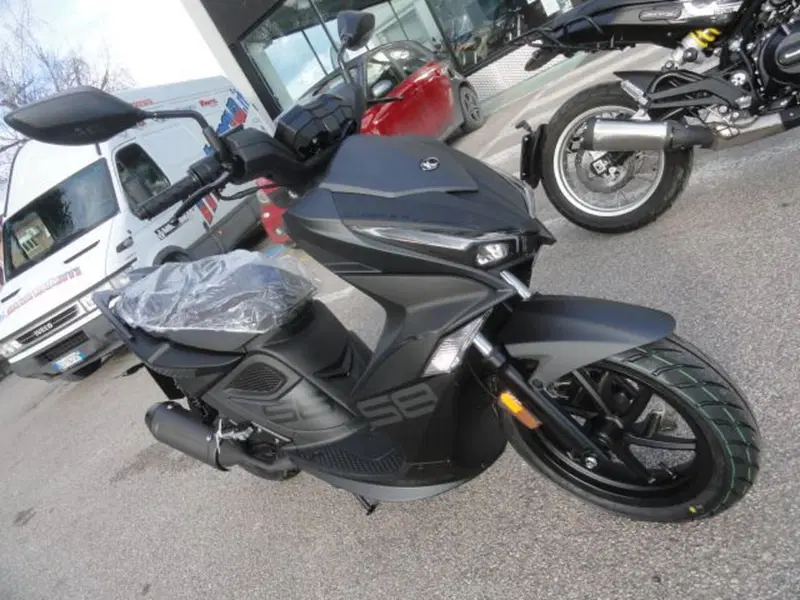 Kymco Super 8 50 R (2022 - 26) (2)