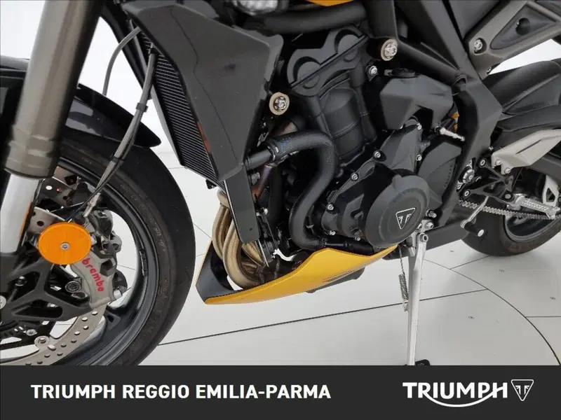 Triumph Street Triple 765 RS (2023 - 26) (18)