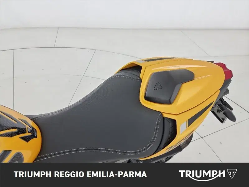 Triumph Street Triple 765 RS (2023 - 26) (11)