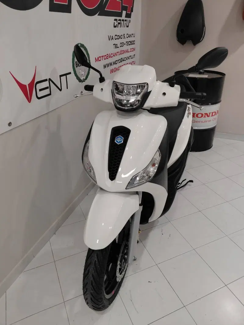 Piaggio Medley 150 S ABS (2021 - 25) (3)