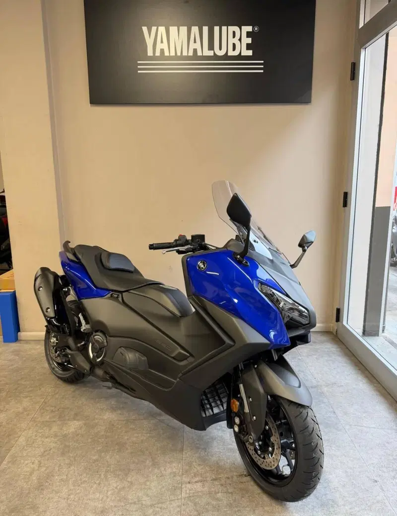 Yamaha T-Max 560 (2025 - 26) (4)