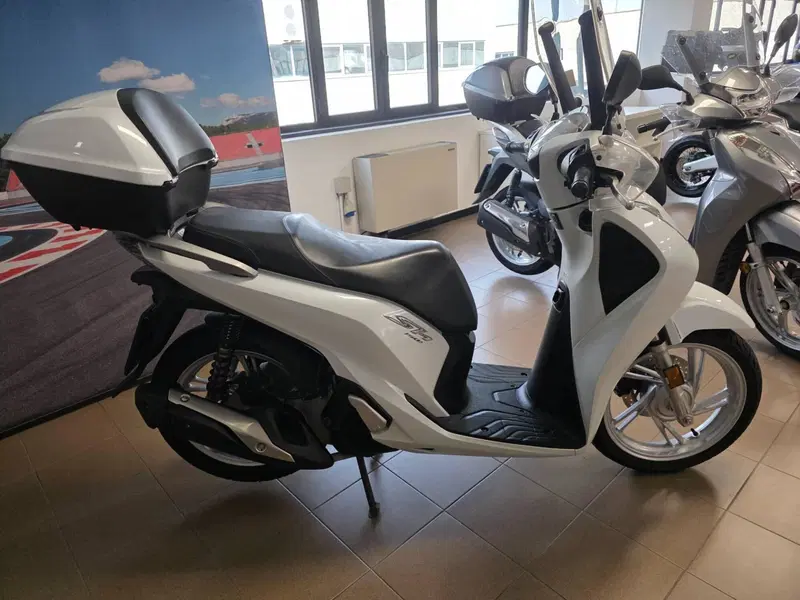 Honda SH 150i (2017 - 19) (5)