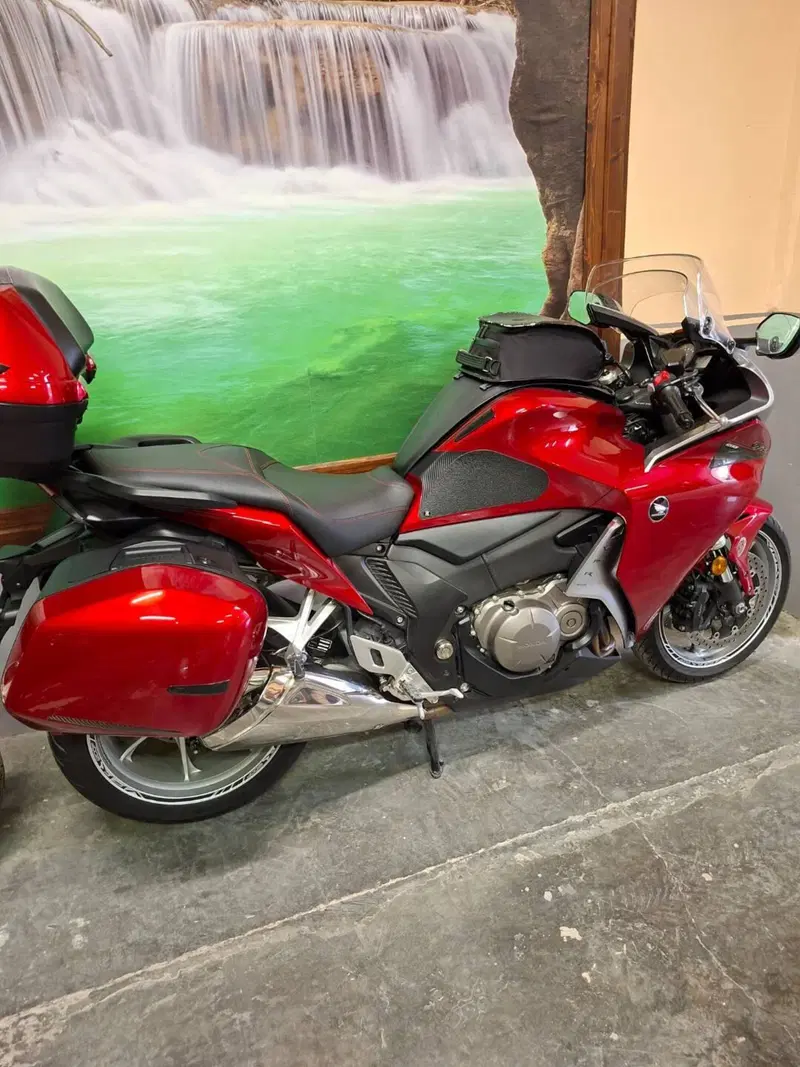Honda VFR 1200 F ABS (2009 - 16)