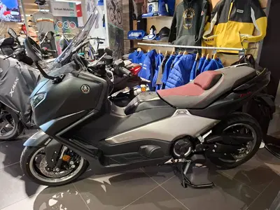 Yamaha T-Max 560 25th Anniversary (2026) nuova