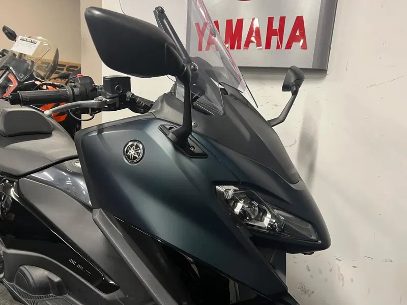 Yamaha T-Max 560 Tech Max (2022 - 24) (2)