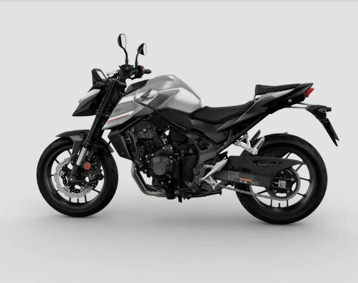 Honda CB 750 Hornet (2025) (2)