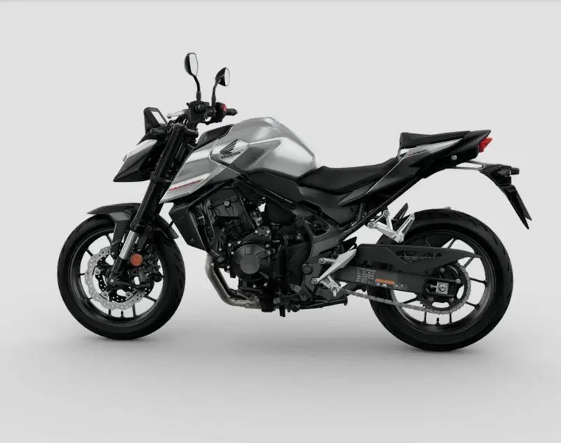Honda CB 750 Hornet (2025) (2)