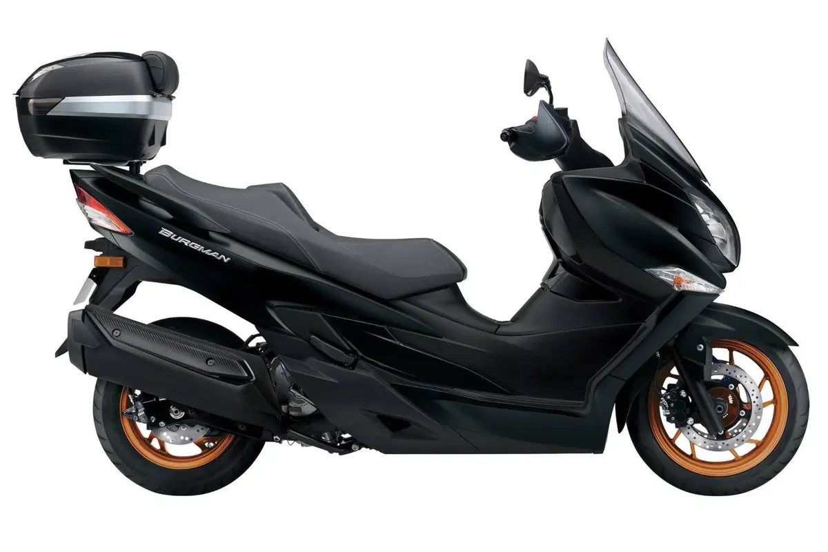 Suzuki Burgman 400 Comfort (2026) (3)