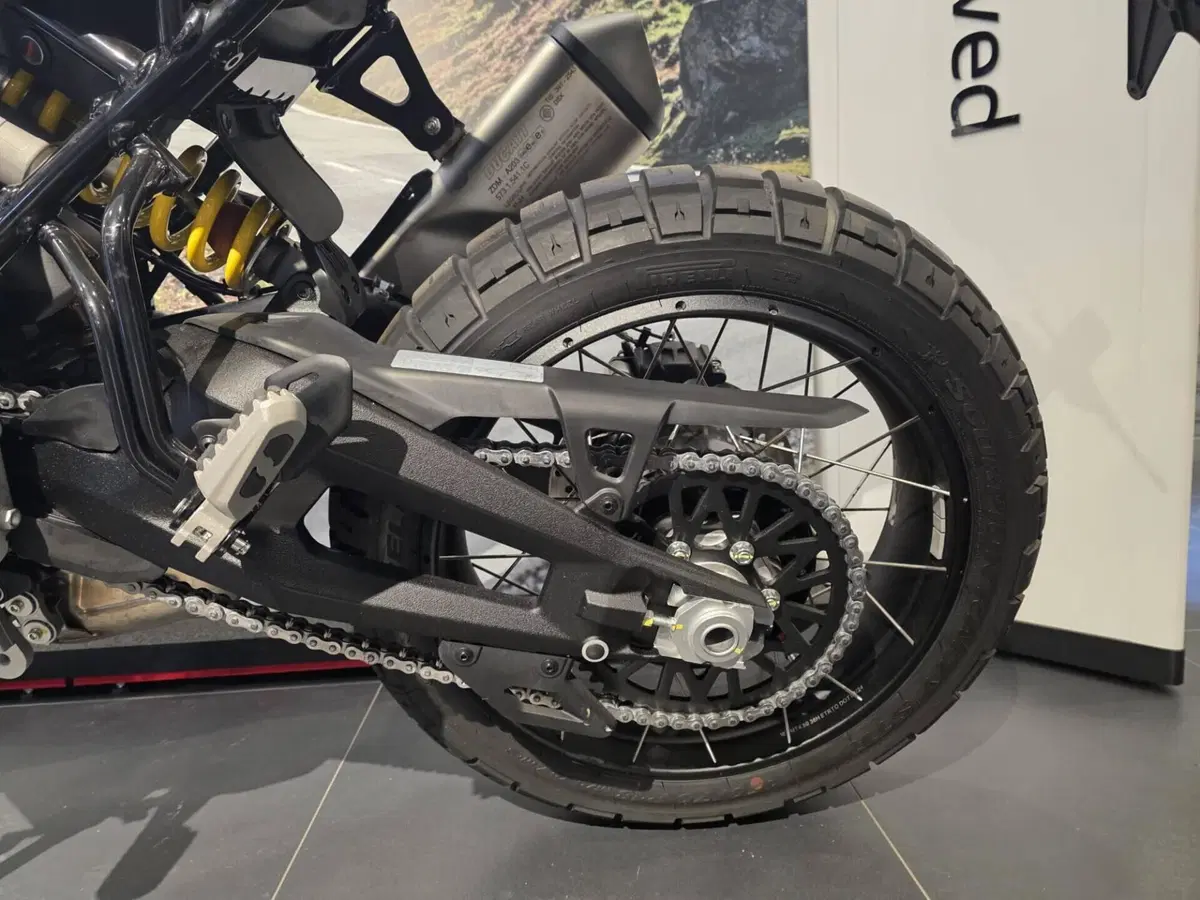 Ducati DesertX (2022 - 25) (5)