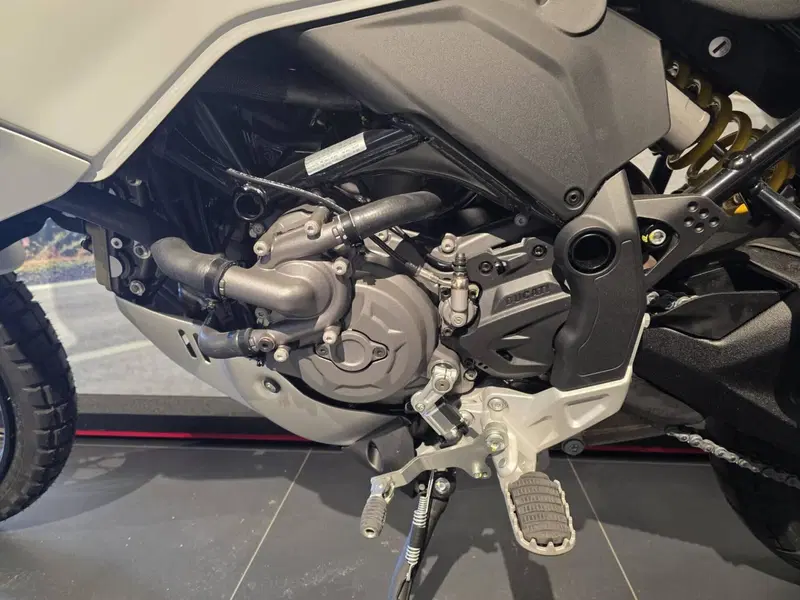 Ducati DesertX (2022 - 25) (12)