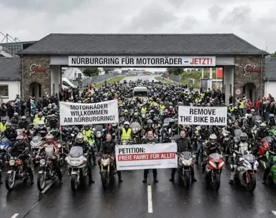 Arriva la petizione per riportare le moto sul vecchio Nurburgring. La mia esperienza mitica