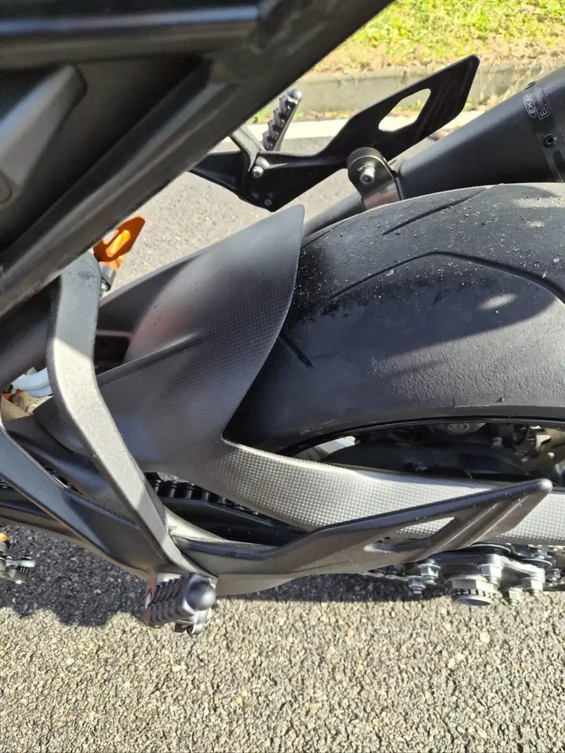 KTM 1290 Super Duke GT (2022 - 25) (12)
