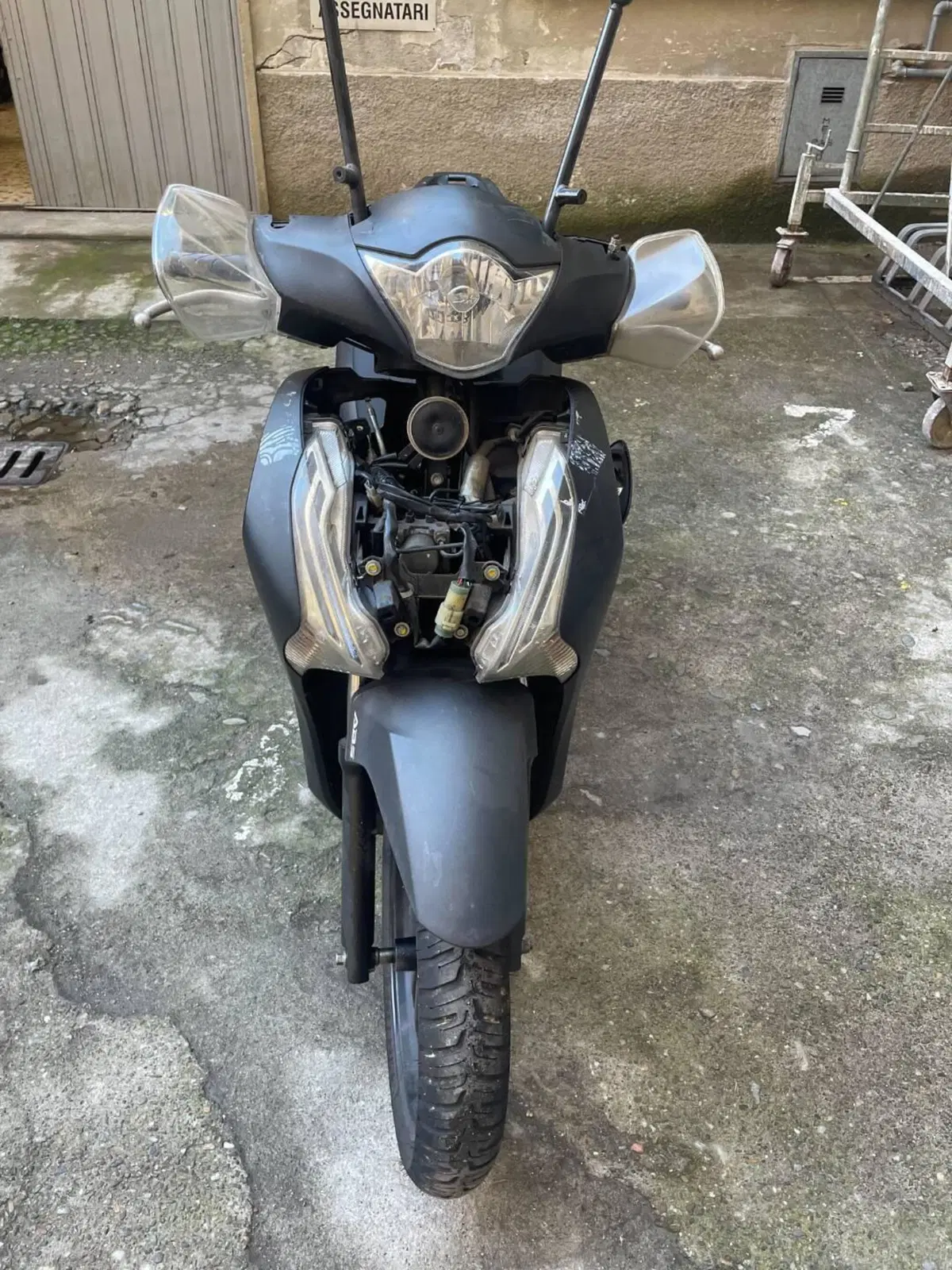Honda SH 150i ABS (2013 - 16) (2)