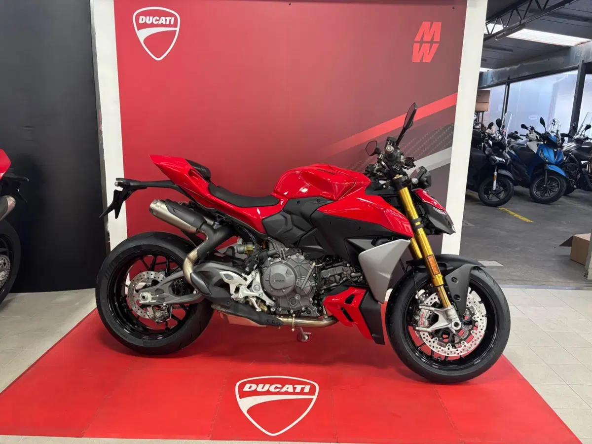 Ducati Streetfighter V2 S (2025 - 26)