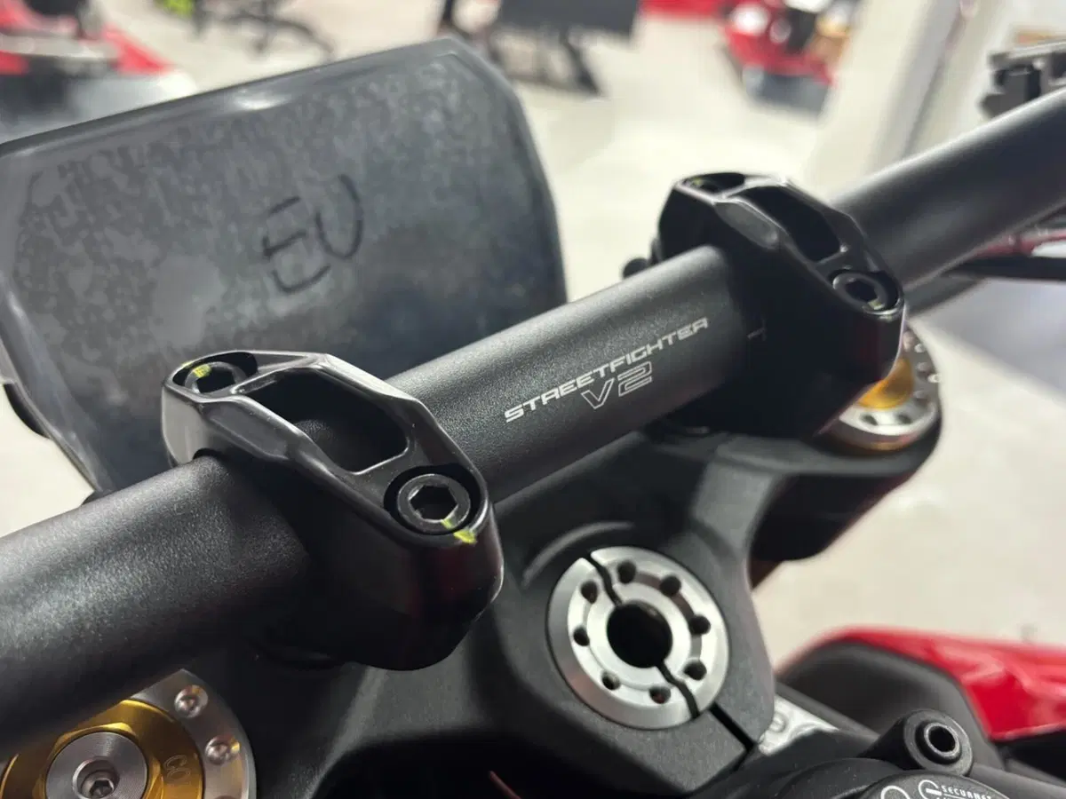 Ducati Streetfighter V2 S (2025 - 26) (10)