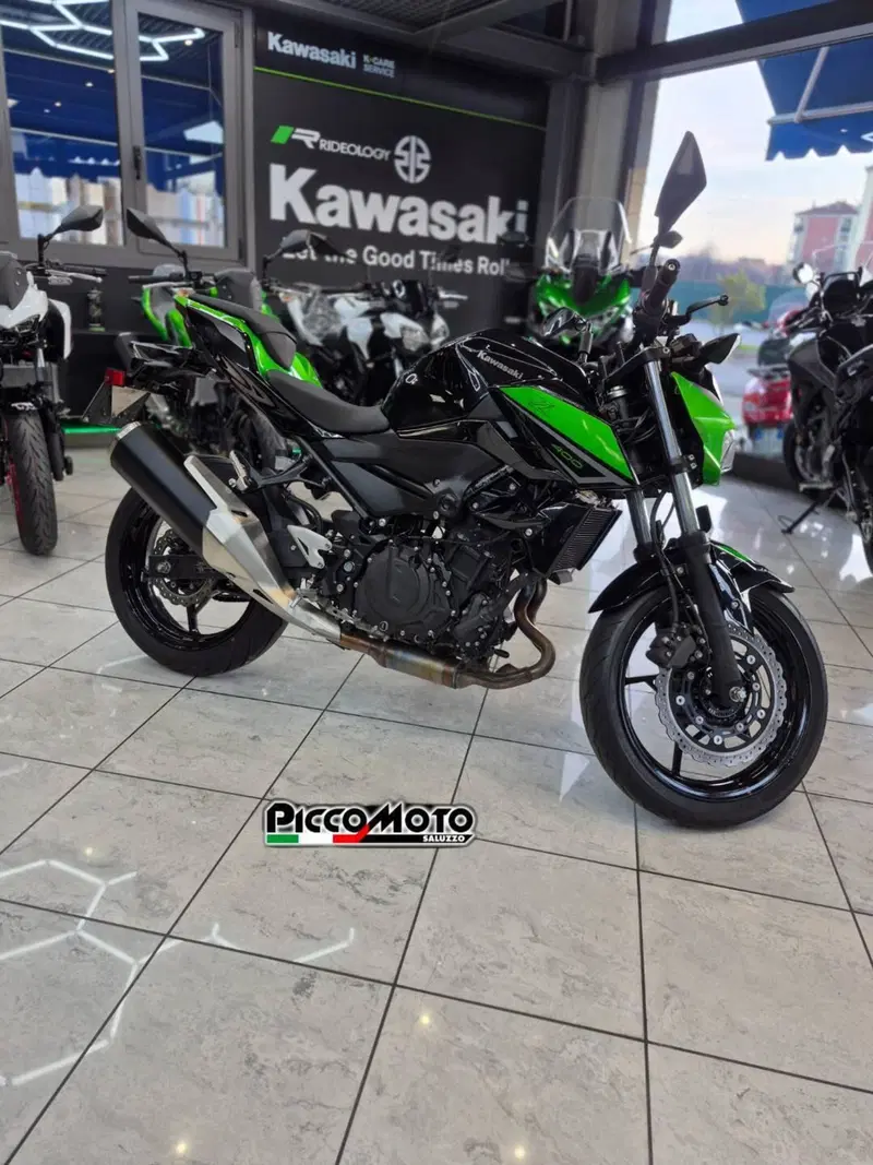 Kawasaki Z 400 (2023) (4)