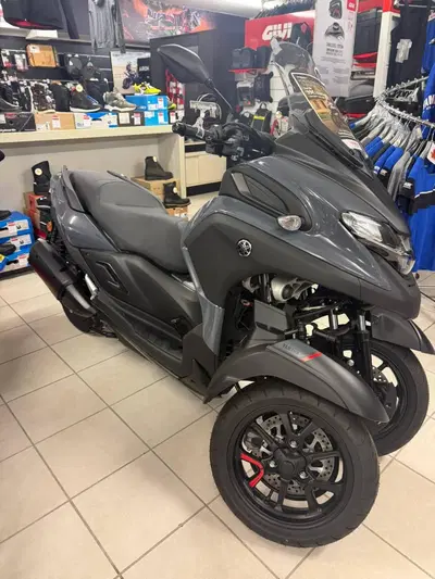 Yamaha Tricity 300 (2021 - 24) nuova