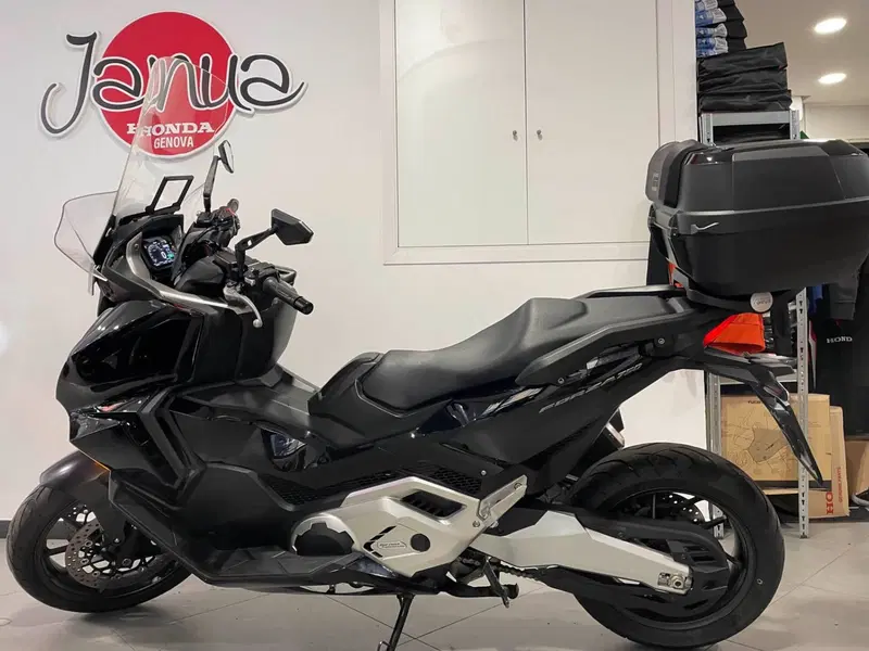 Honda Forza 750 DCT (2021 - 24) (9)