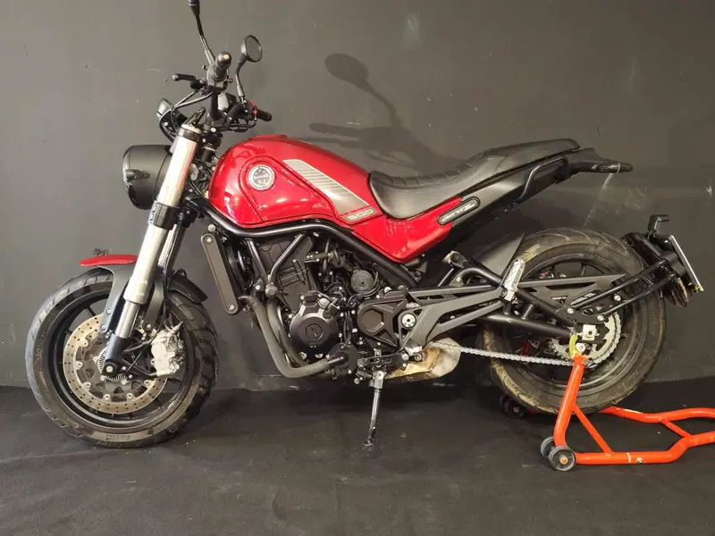 Benelli Leoncino 500 (2021 - 25) (2)
