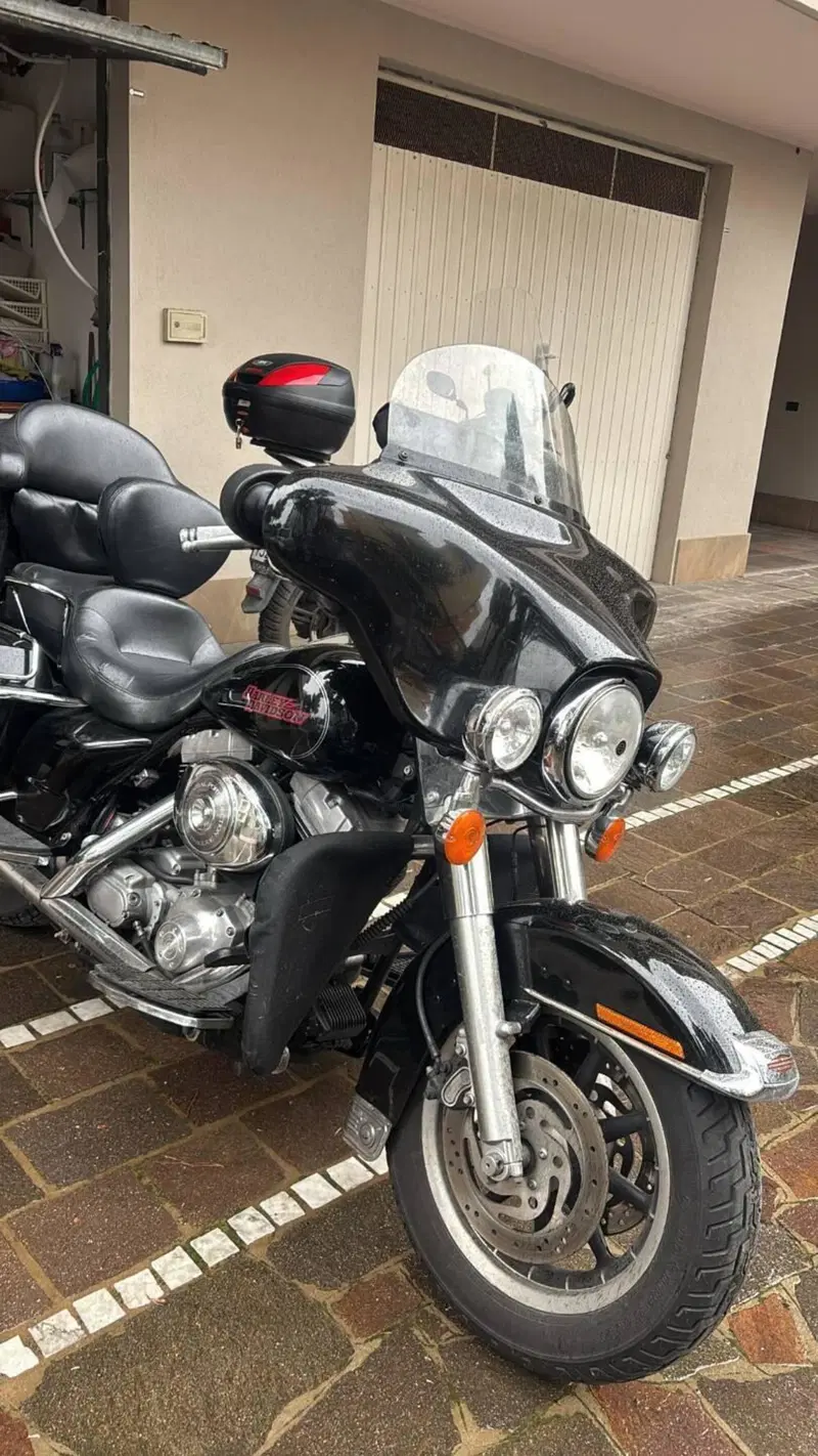 Harley-Davidson 1450 Electra Glide Standard (1999 - 05) - FLHTI