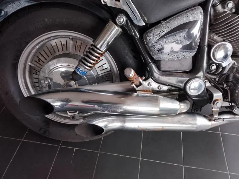 Yamaha XV1100 Virago (8)