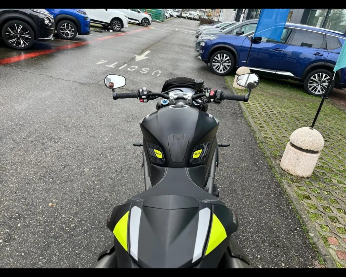 Triumph Speed Triple 1050 RS (2018 - 20) (13)