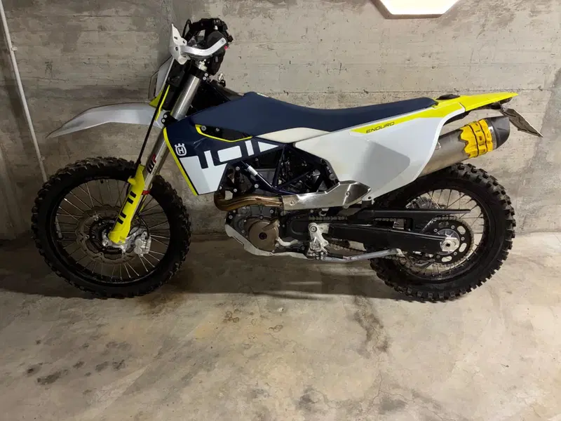 Husqvarna 701 Enduro (2023 - 25) (4)