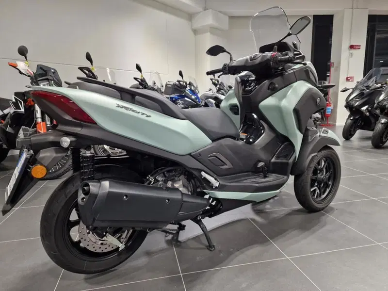 Yamaha Tricity 300 (2021 - 24) (5)