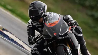 MotoGP 2026. Jorge Martin torna in pista sulla RS 660 per testare la sua condizione fisica [VIDEO]