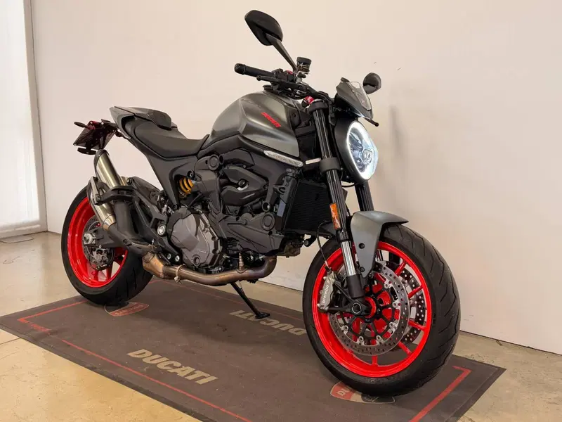 Ducati Monster 937 + (2021 - 25) (2)