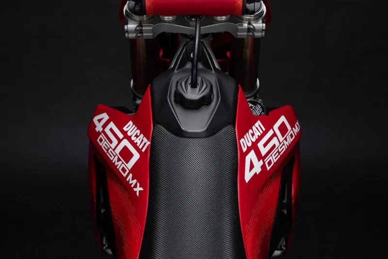 Ducati Desmo450 MX (2026) (4)