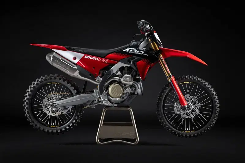 Ducati Desmo450 MX Factory (2026)