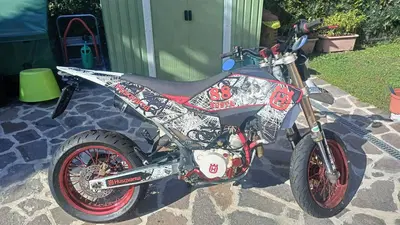 Husqvarna SM 610 (2006) usata