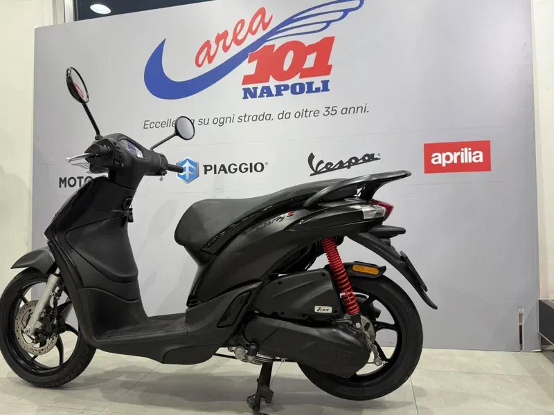Piaggio Liberty 50 3V S (2021 - 24) (2)