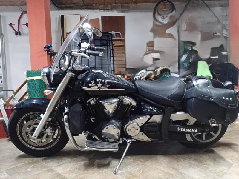 Yamaha XVS 1300 Midnight Star (2006 - 16)