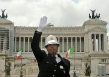 Roma, controlli in strada e sequestri di mezzi illegali