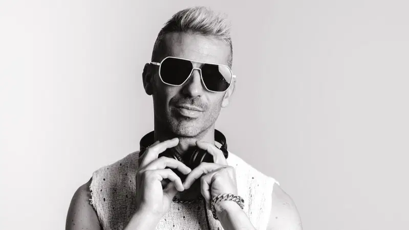 Marco Melandri dj fa sul serio: in arrivo due brani, "Gas" e "Reflekt"