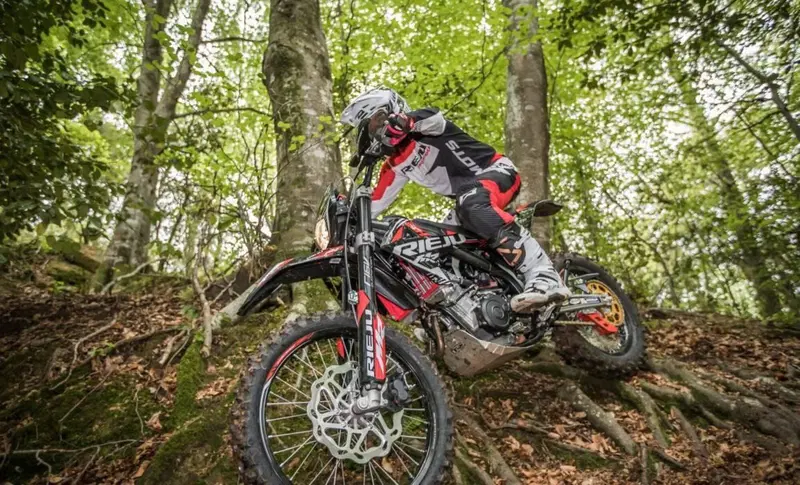 Rieju MR 125 Pro (2026) (3)