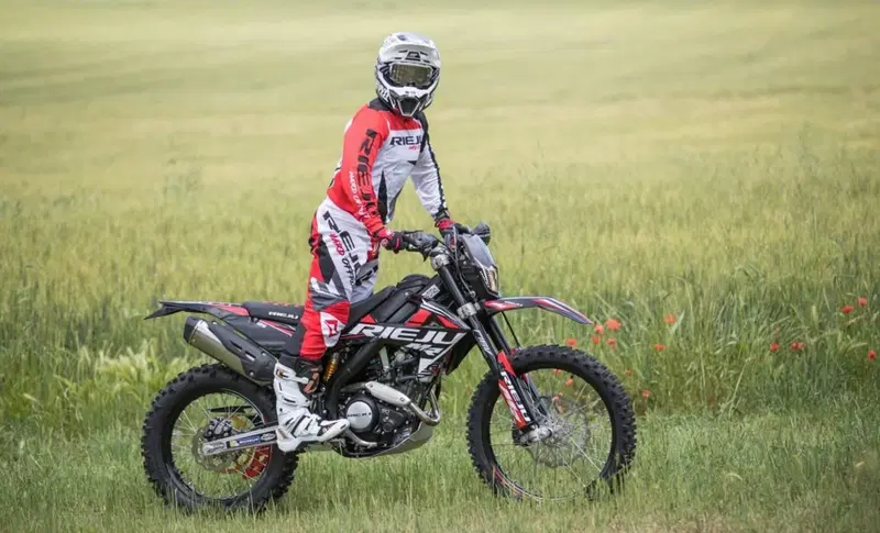 Rieju MR 125 Pro (2026) (6)