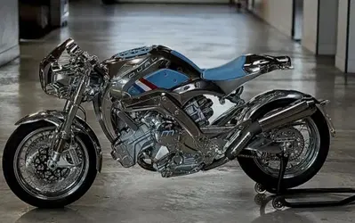 Midual Fran&ccedil;aise, la moto pi&ugrave; esclusiva di Francia