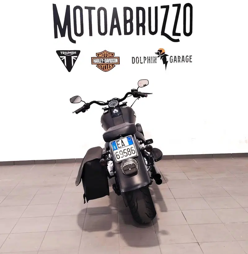 Harley-Davidson 1690 Fat Boy Special (2010 - 17) - FLSTF (11)