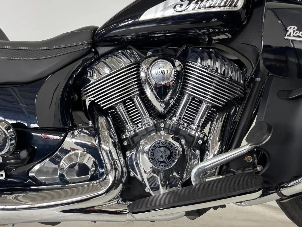 Indian Roadmaster 1890 Limited (2021 - 25) (3)