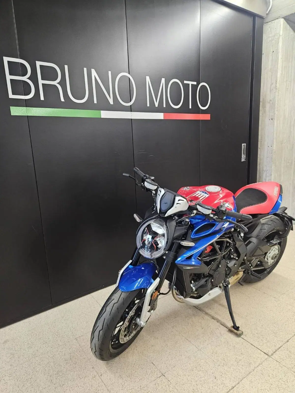MV Agusta Dragster 800 RR SCS America (2023 - 25) (3)
