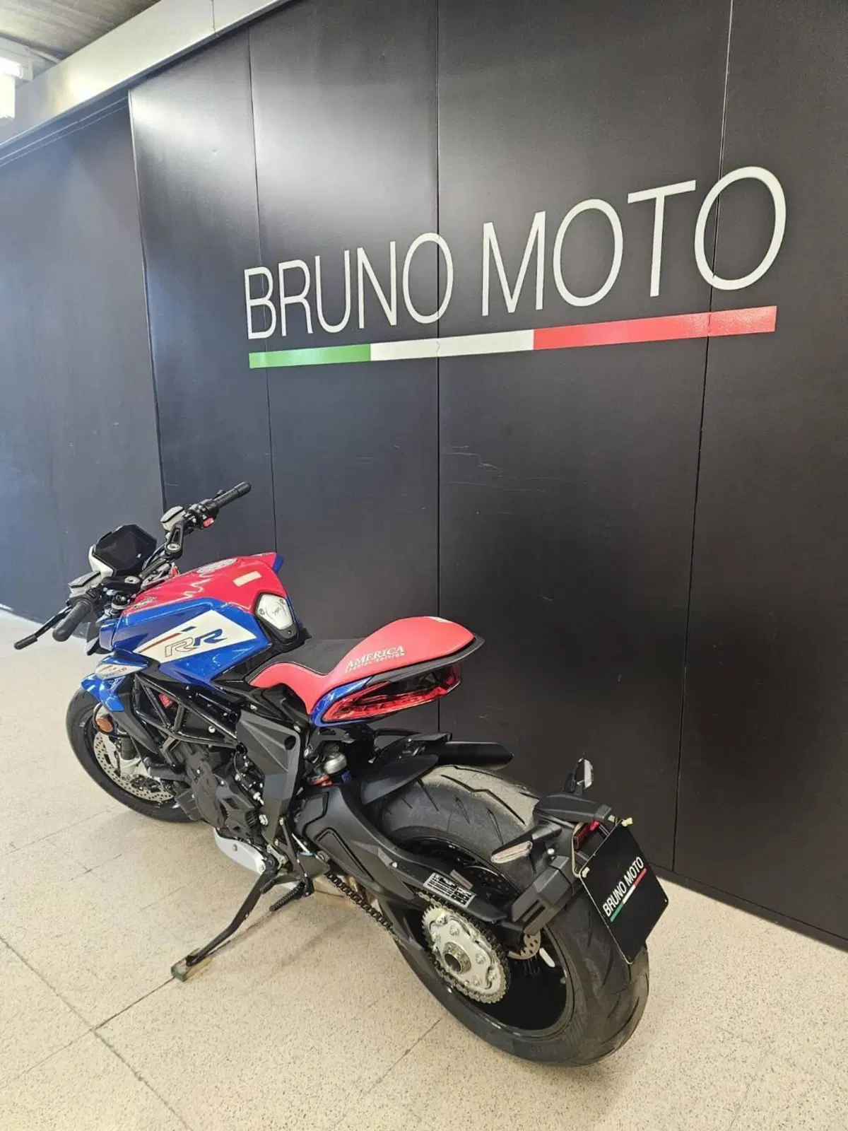 MV Agusta Dragster 800 RR SCS America (2023 - 25) (6)