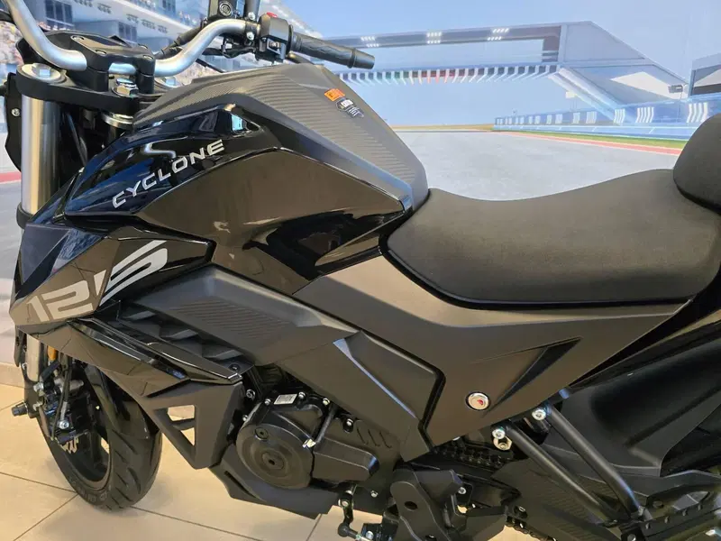 Cyclone Battlo 5S (2025 - 26) (6)